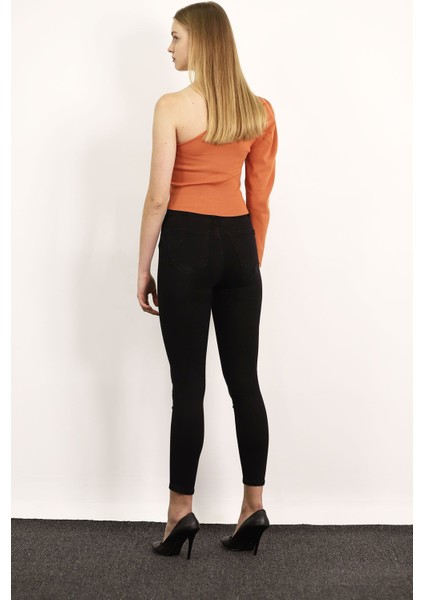 Siyah Dar Paça Jeans fırsatları