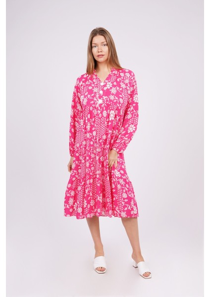 Pembe Desenli Elbise