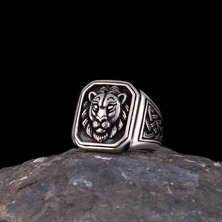 Tesbih Sepetim Aslan Motifi Işlemeli 925 Ayar Gümüş Erkek Yüzük