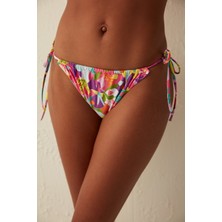 Penti Çok Renkli Yanları Bağlama Detaylı Laguna Bikini Altı