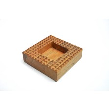 Golangel Piramit Ceviz Tek Parça Oyma Küllük Kisiye Özel Pyramid Walnut One-Piece Carved Ashtray Personalized