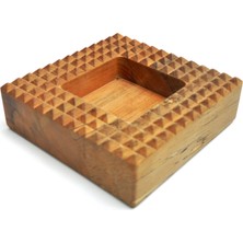 Golangel Piramit Ceviz Tek Parça Oyma Küllük Kisiye Özel Pyramid Walnut One-Piece Carved Ashtray Personalized