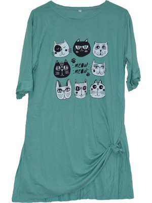 Karvon Kedi Baskılı Yırtmaçlı Kısa Kol Kadın T-Shirt