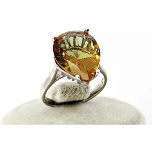 Lilah Gümüş Tr Zultanit Büyük Damla Taşlı Gümüş Kadın Yüzük