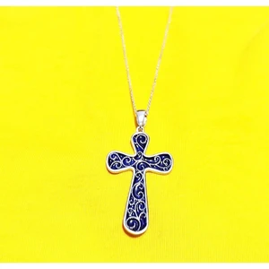 Gümüş Haç Kolye