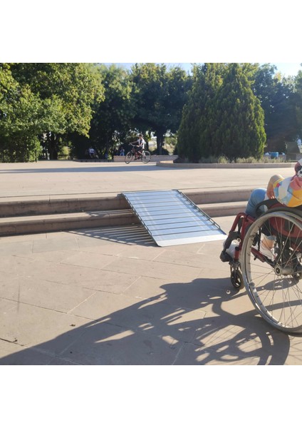 Katlanır Engelli Rampası 1 Metre modelleri