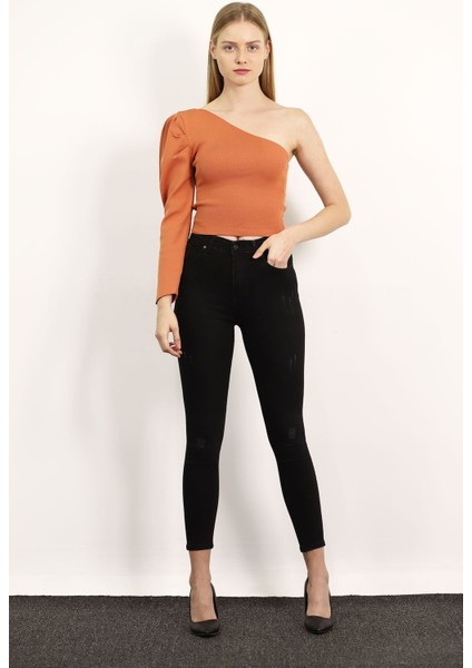 Siyah Dar Paça Jeans
