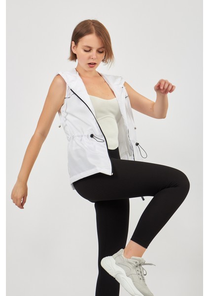 Beyaz Mikro Kumaş Yelek