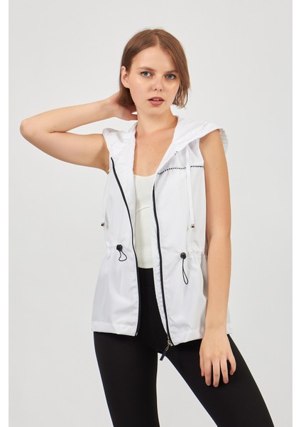 Beyaz Mikro Kumaş Yelek fırsatları