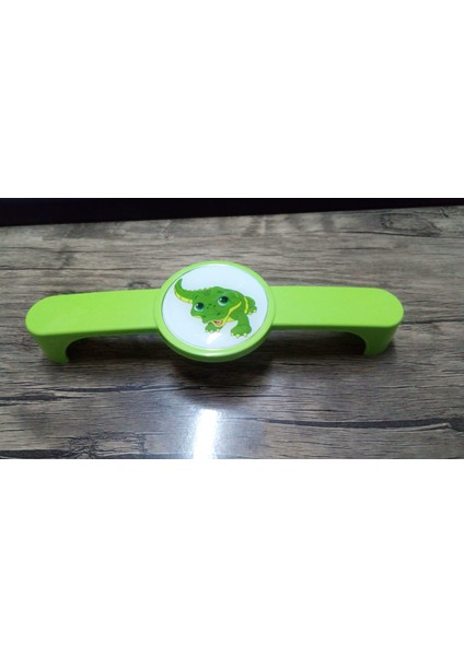 Kardeşler Çocuk Odası Yeşil Timsah Dolap Mobilya Kulp 1 Adet Sert Plastik fiyatları