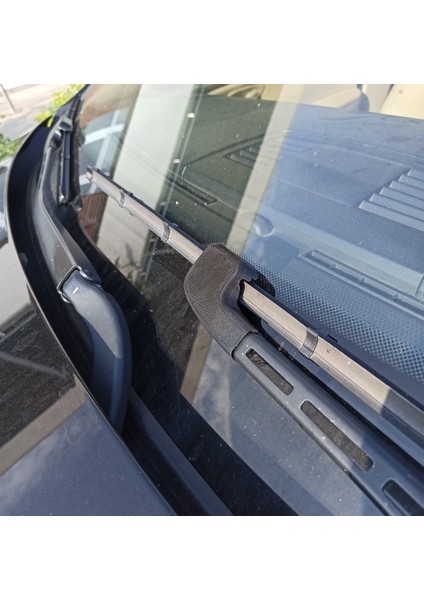Bmw E90 Silecek Kapağı