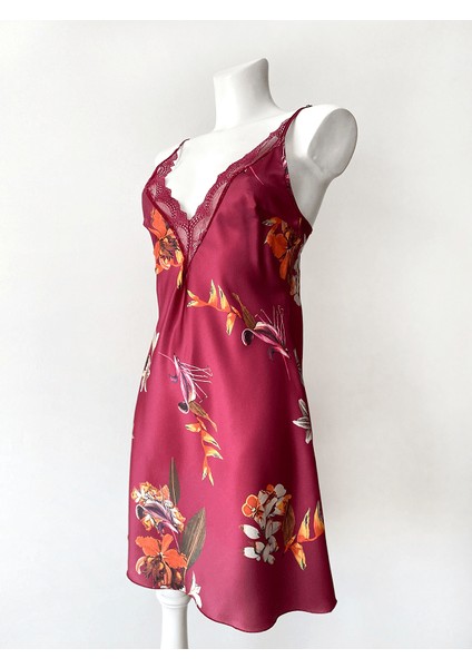 Dantel Detaylı Saten Gecelik modelleri