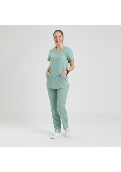 Likralı Dinamik Basic Doktor, Hemşire Forması – Kadın, Mint Yeşil