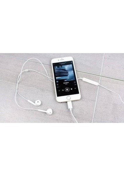 I7 Lighthing To Stereo Earphone Kablolu Kulaklık Beyaz