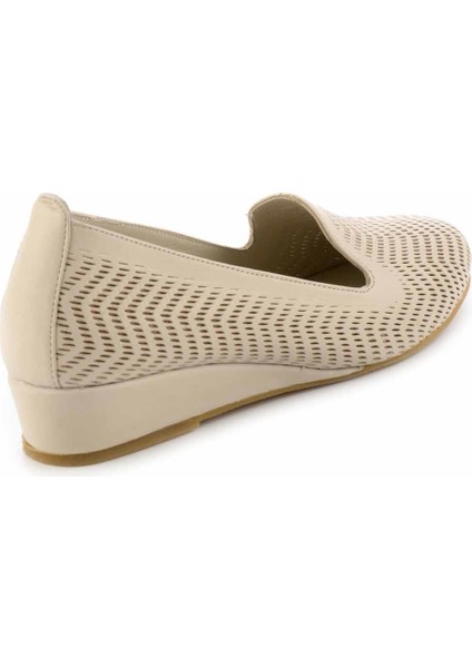 Bej Hakiki Deri Kadın Dolgu Topuklu Ayakkabı K01531180303 fırsatları