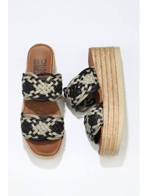 Bueno Shoes Siyah Deri Kadın Dolgu Topuklu Terlik