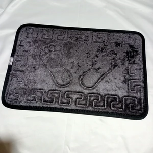 AY Home  Kaymaz Tabanlı Banyo Paspasi Ayak Izli Koyu Gri 40 x 60 cm