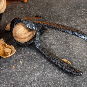 Döküm Büyük Ceviz Fındık Kıracağı