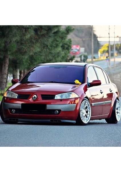 Renault Megane 3 Lgn Tip V2 Ön Lip Mat Siyah