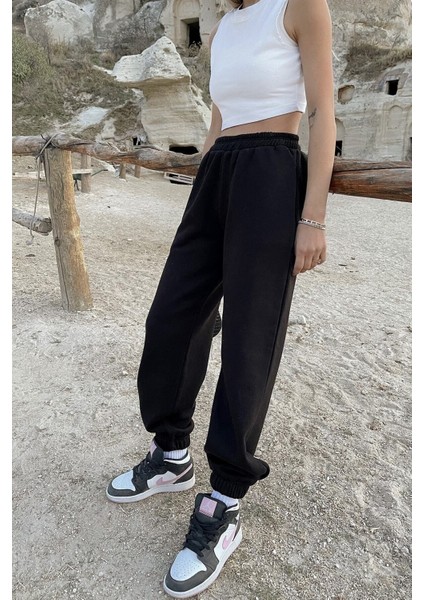 Kadın Siyah Oversize Bol Kalıp Paçası Lastikli Eşofman Altı fiyatları