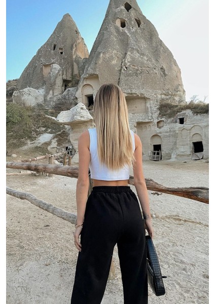 Kadın Siyah Oversize Bol Kalıp Paçası Lastikli Eşofman Altı fırsatları