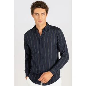 Slim Fit Uzun Kol Çizgili Yaka Düğmeli Erkek Gömlek