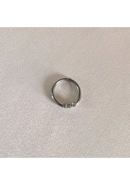 Cerrahi Çelik Üç Taşlı Piercing- Halka Çap 8 Mm- 1 Adet