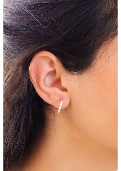 Dorika Model Halka Gümüş Küpe 16-Mm 201020851