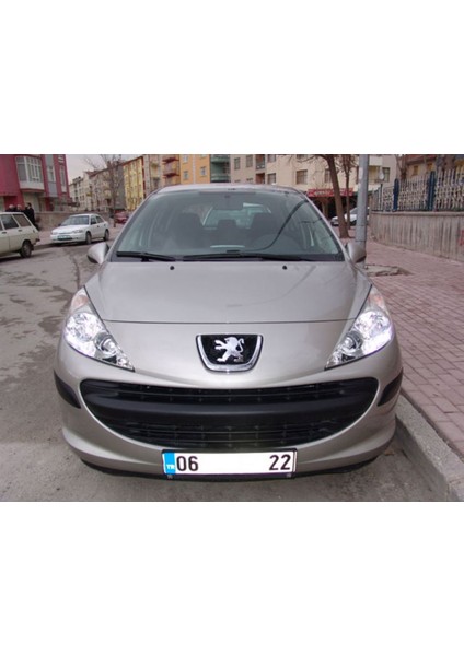 Oto h.i.t. Peugeot 207 Uzun Farlar Için Uyumlu Şimşek Etkili LED Xenon Beyaz Far Ampulü