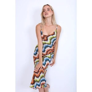 Zigzag Desenli Ip Askılı Elbise