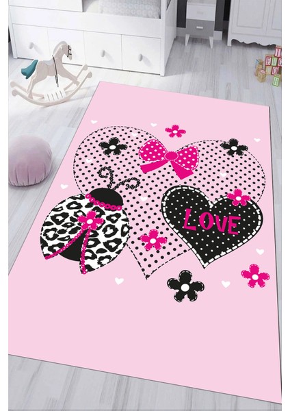 Dijital Baskılı Kaymaz Tabanlı Yıkanabilir Uğur Böceği Çocuk Odası Halısı NHÇ-HP-617