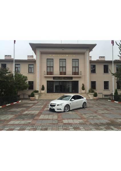 Chevrolet Cruze R Marşpiyel (Plastik)