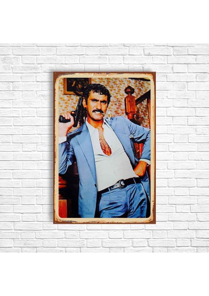 Yılmaz Güney Retro Ahşap Poster