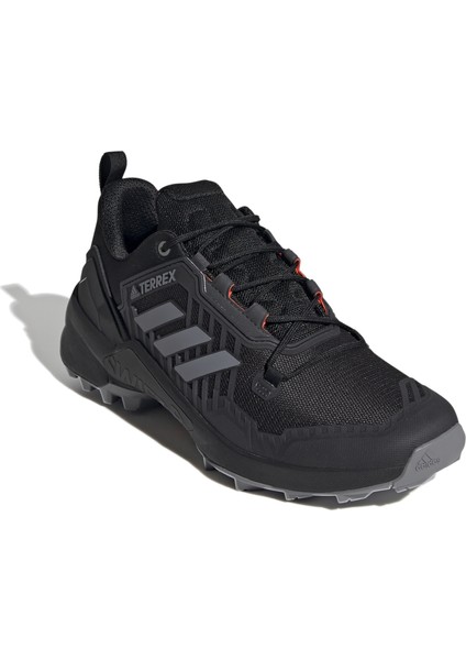 Terrex Swıft R3 indirimleri