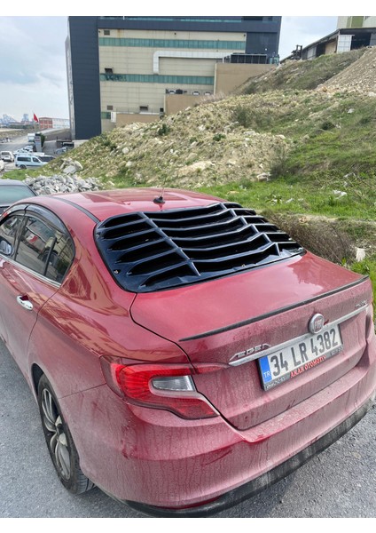 Fiat Egea Arka Cam Vizörü