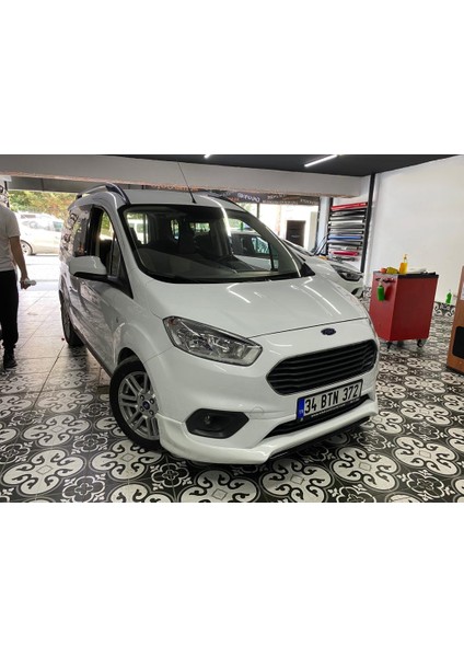 Ford Tourneo Courier Servis Model Ön Ek Makyajlı (Plastik)