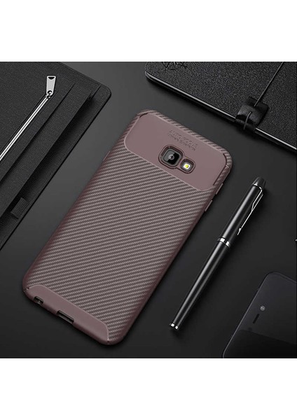 Galaxy J4 Plus Kılıf Karbon Dokulu Silikon - Kahverengi