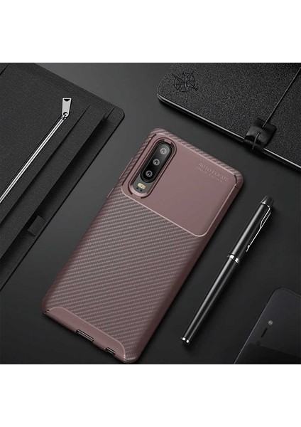 Huawei P30 Kılıf Karbon Dokulu Silikon - Kahverengi