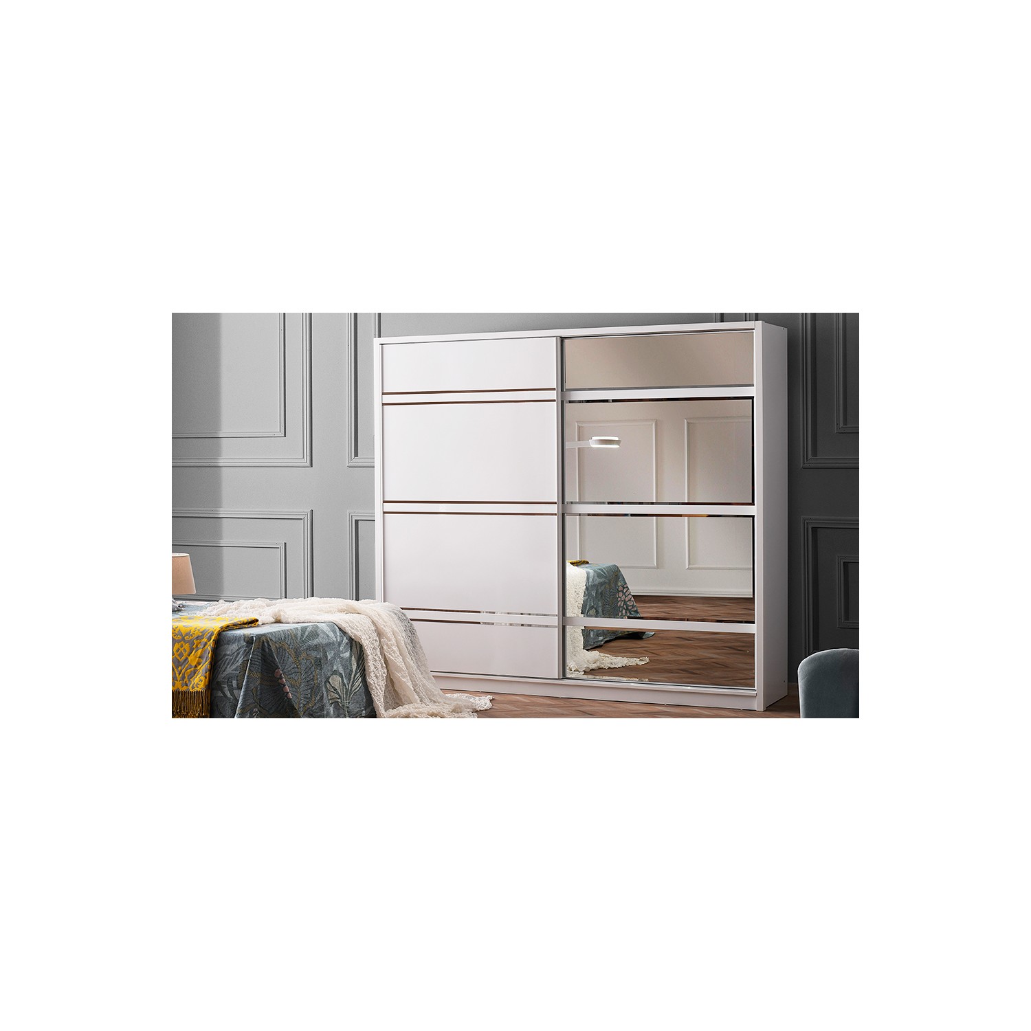 Yıldız Mobilya Duhan Aynalı Sürgü Kapaklı 4 Çekmeceli Fiyatı