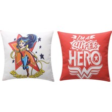 Taç Süper Hero Girls 40x40 cm Kırlent