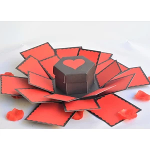 Sevgililer Günü Altıgen Patlayan Kutu Aşk Kutusu