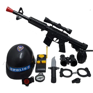 Can Oyuncak 11 Parça Büyük Boy Polis Seti