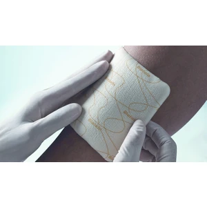 Coloplast 3760 Biatain Ag Yapışkansız Köpük Yara Örtüsü 10 Cm X 10 Cm, 4,4 mm