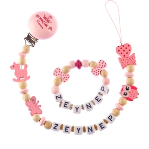 Sahi Aksesuar İsimli Emzik Zinciri ve Bebek Bileklik Pembe