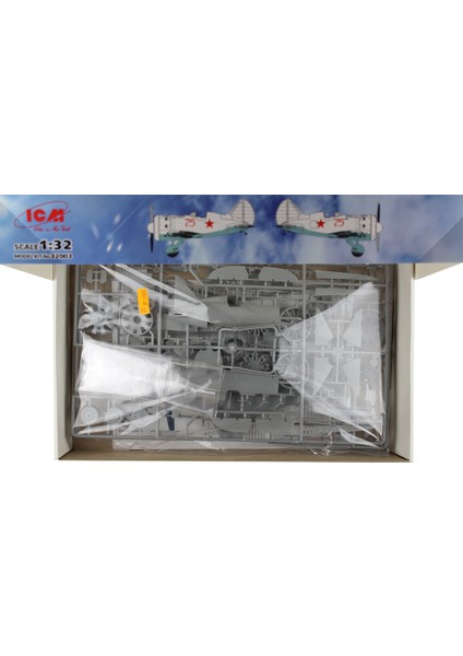 1/32 I-16 type 29 Savaş Uçağı Maketi