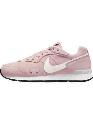 Nike Venture Runner
