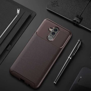 Huawei Mate 20 Lite Kılıf Karbon Dokulu Silikon - Kahverengi