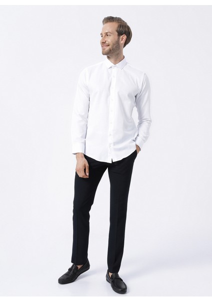 Klasik Yaka Armürlü Beyaz Erkek Gömlek GM2024700325 fiyatları