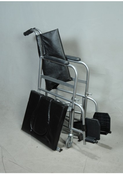 Yan Kolları Açılan Tekerlekli Hasta Tuvaleti Komot