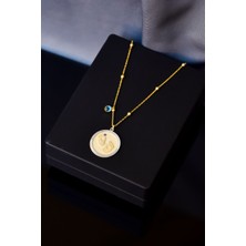 925 Ayar Gümüş Gold /rodyum Kaplama Cam Gözlü Top Zincirli Bebek Ayak Izi Lacivert Taşlı Plaka Kolye